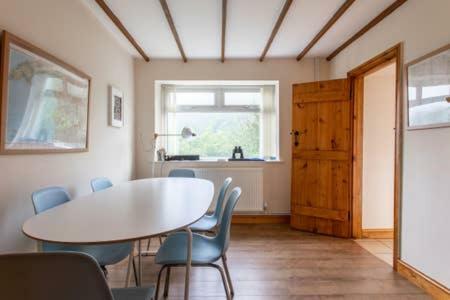Selah Cottage, 21 Queen Street Pontrhydyfen المظهر الخارجي الصورة